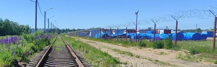 Производственно – складской комплекс 9000 кв м 
• Здания – 9000 кв.м. По стоимости: 15 тыс. за 1 кв м. 
• Земля – 179 524 кв.м (17,95 Га). 
– Общая площадь участка 179 524 м2 (17,95 га). Земли промышленного назначения, разрешено размещение производства 4 и 5 класса опасности.
– На участке находятся 