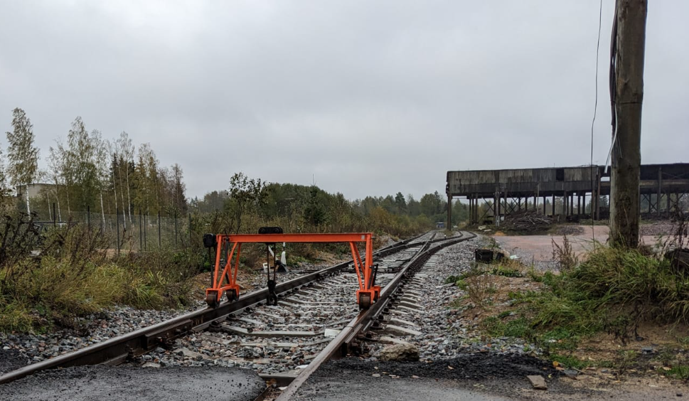 Участок земли  5 Га  промышленного назначения п. Лесное 
Электричество, Вода, Газ, собственная железнодорожная ветка.
Расположение: отличная транспортная доступность;
в 5км проходит автомагистраль Новоприозерское шоссе трасса А-129.
Участок промышленного назначения
Цена земли за 1 кв. м. от 1500 р