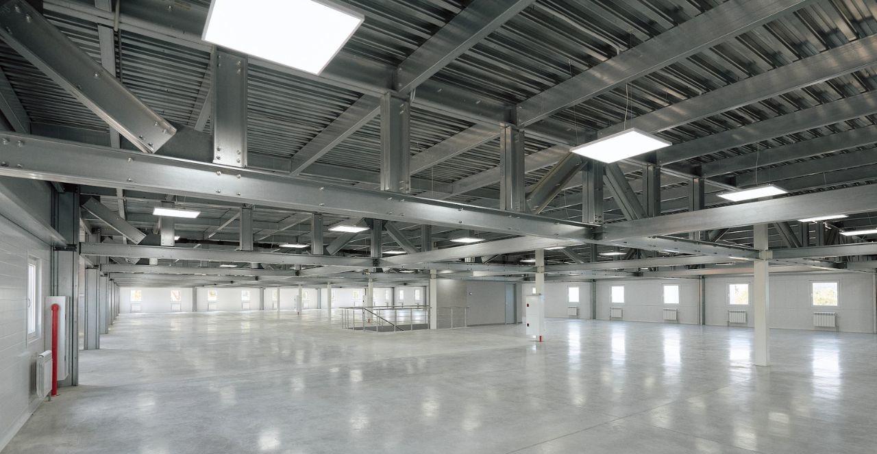 Продажа здания под магазин, торговые ряды, склад, легкое производство. Активный деловой квартал. Современное, наливные полы, все коммуникации. 

Предлагаем к продаже отдельно стоящее здание в действующем, активном, коммерческом, деловом, торговом квартале Красного села в г. Санкт-Петербург.

Располо